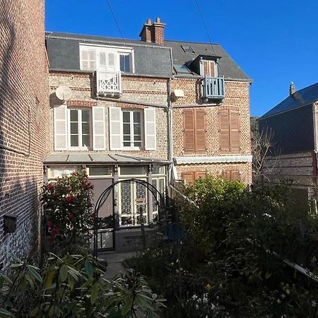 Maison Familiale De Ville A Etretat Luaran gambar
